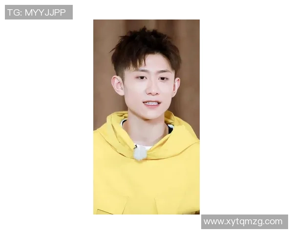 张一山式球星风采足球场上的俊朗新星谁能继承他的多面魅力